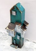 Wieża z domkami - drewniana belka dekoracyjna