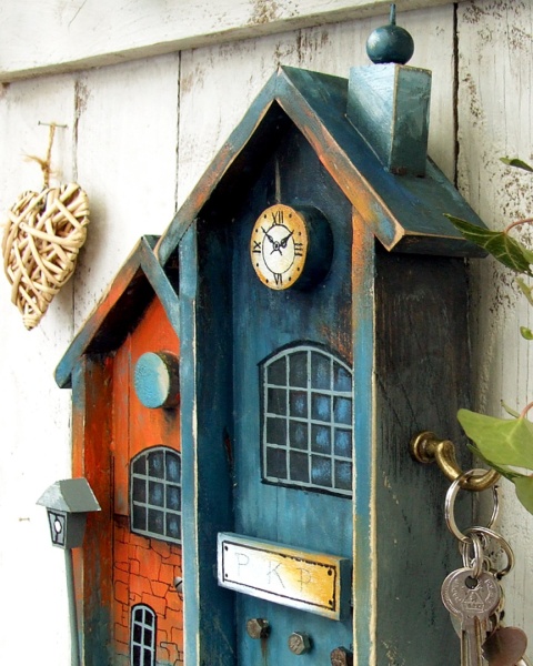 Drewniany wieszak na klucze - seria Zabytkowe dworce