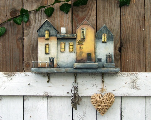 Drewniany wieszak na klucze - Cztery Kamienice