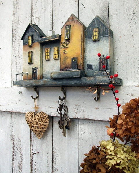 Drewniany wieszak na klucze - Cztery Kamienice