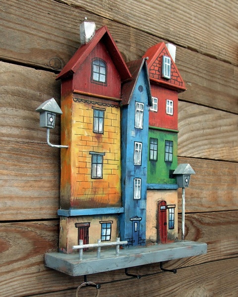 Drewniany wieszak na klucze - Kolorowa starówka