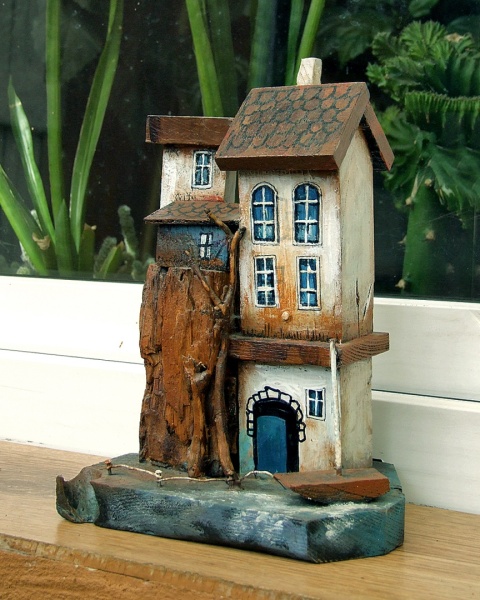 Drewniany domek, dekoracja - Stary Pensjonat