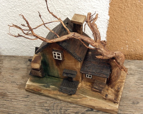 Drewniany domek dekoracyjny - Młyn Na Zaciszu