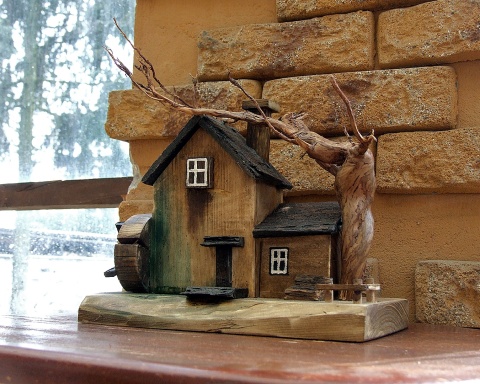 Drewniany domek dekoracyjny - Młyn Na Zaciszu