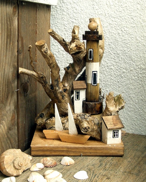 Latarnia Morska - dekoracja z fragmentem naturalnego korzenia