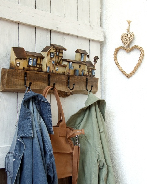 Drewniany wieszak ubraniowy - Popołudnie na Starówce