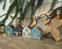 4 małe domki - zawieszki do świątecznej dekoracji