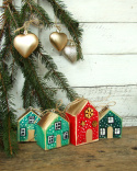 Drewniane ozdoby świąteczne - domki, zawieszki